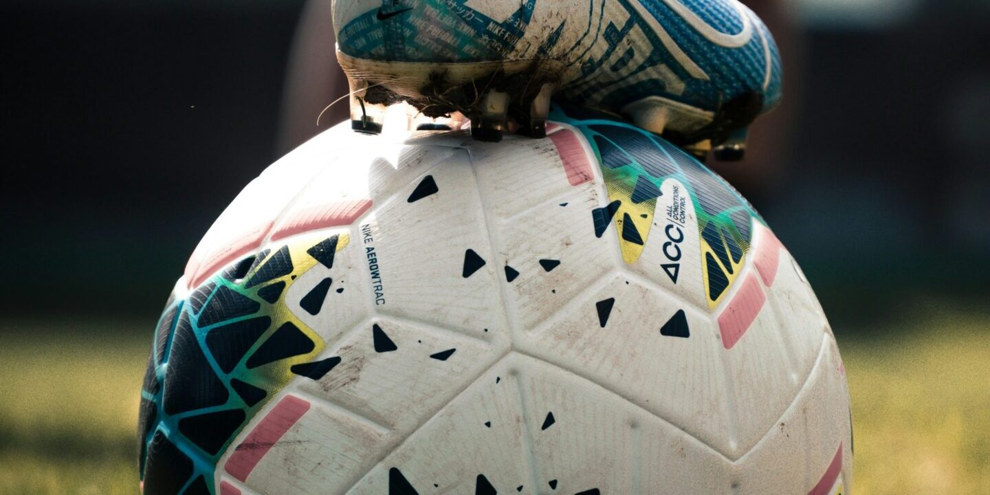 connor-coyne-OgqWLzWRSaI-unsplash